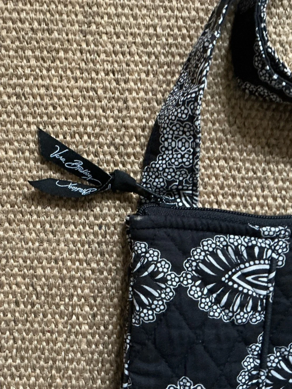 VERA BRADLEY Cross Body/Shoulder Bag - Picture 3 of 6